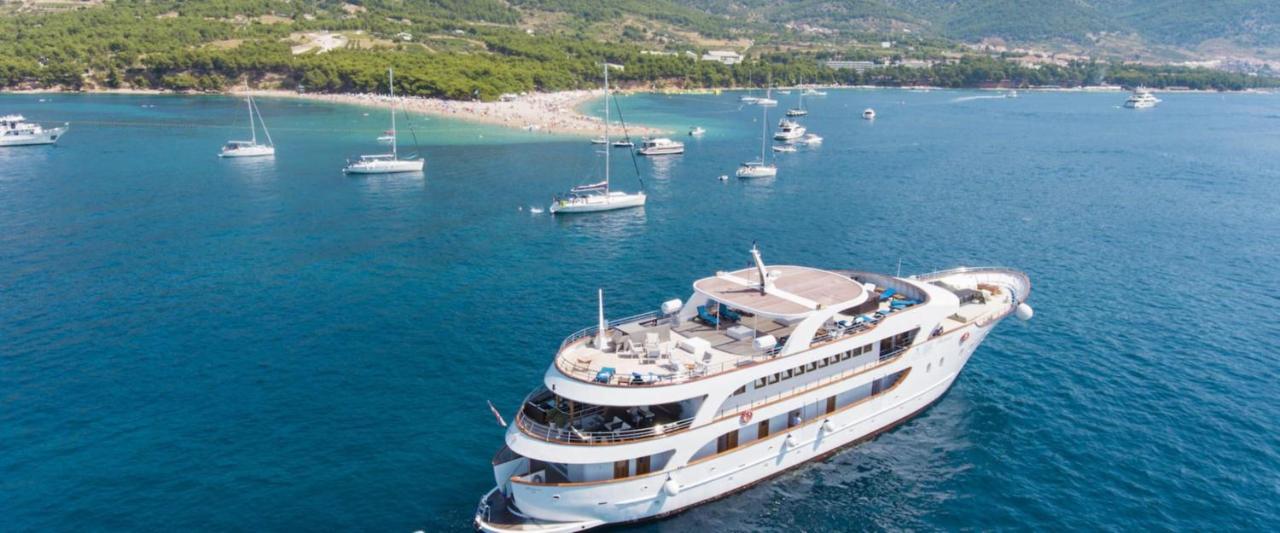 Apartments & Restaurant Galeb Marusici  Dış mekan fotoğraf