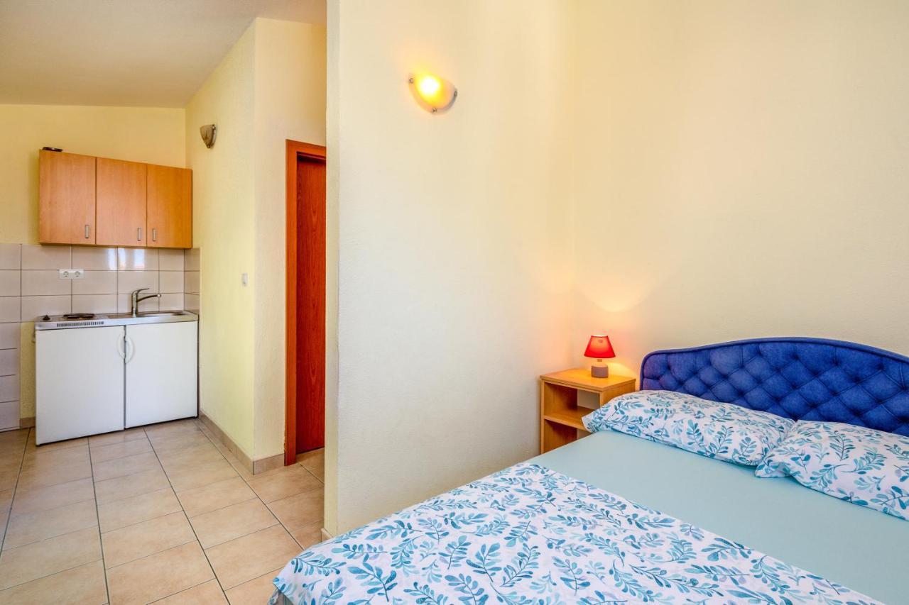 Apartments & Restaurant Galeb Marusici  Dış mekan fotoğraf