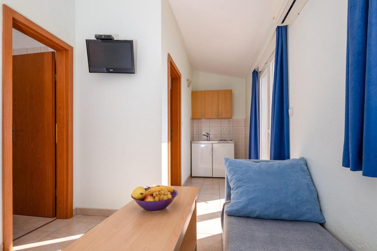 Apartments & Restaurant Galeb Marusici  Dış mekan fotoğraf